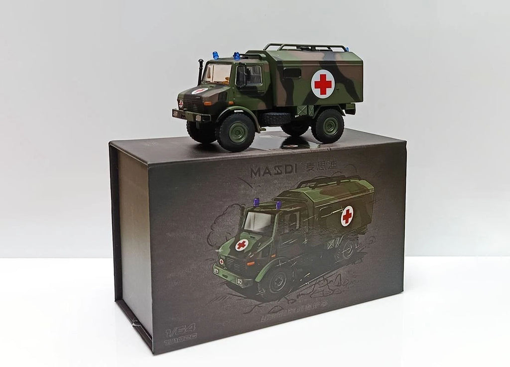 1:64 Mercedes Unimog U1300L Army Ambulance Diecast Model Truck, Military Rescue Vehicle Miniature Collectible