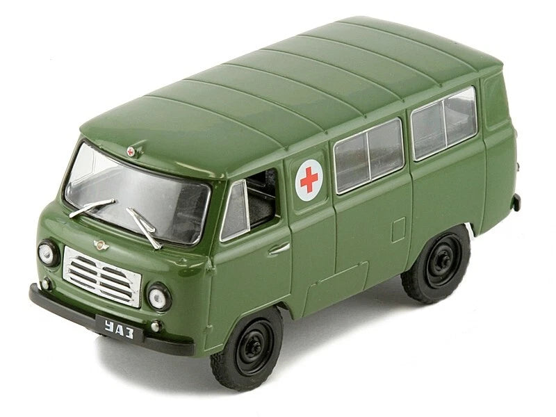 UAZ-450A Ambulance 1:43 Diecast Model Car, Soviet Military Medical Van Miniature, Green Alloy Collectible Vehicle for Display & Collectors