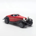 1:43 Mercedes-Benz 500K Vintage Convertible Diecast Car Model, Red Black Classic Alloy Miniature Collectible for Retro Car Enthusiasts