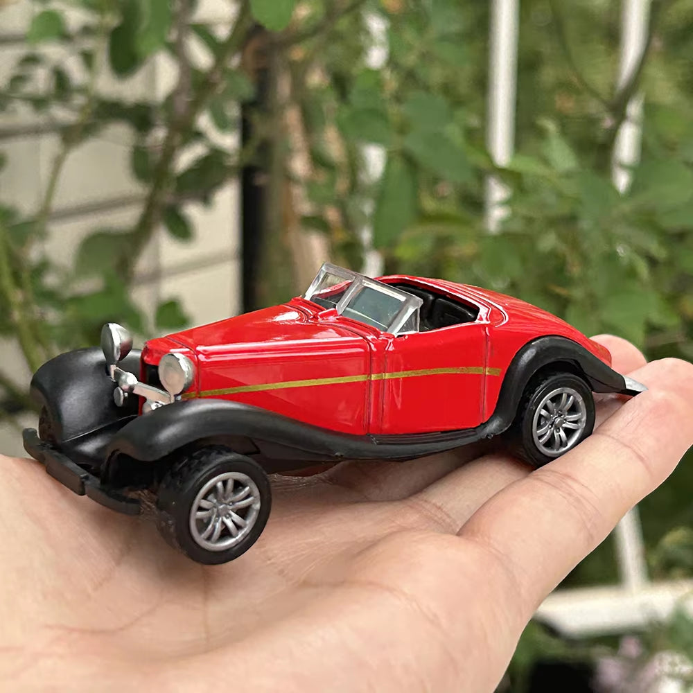 1:43 Mercedes-Benz 500K Vintage Convertible Diecast Car Model, Red Black Classic Alloy Miniature Collectible for Retro Car Enthusiasts