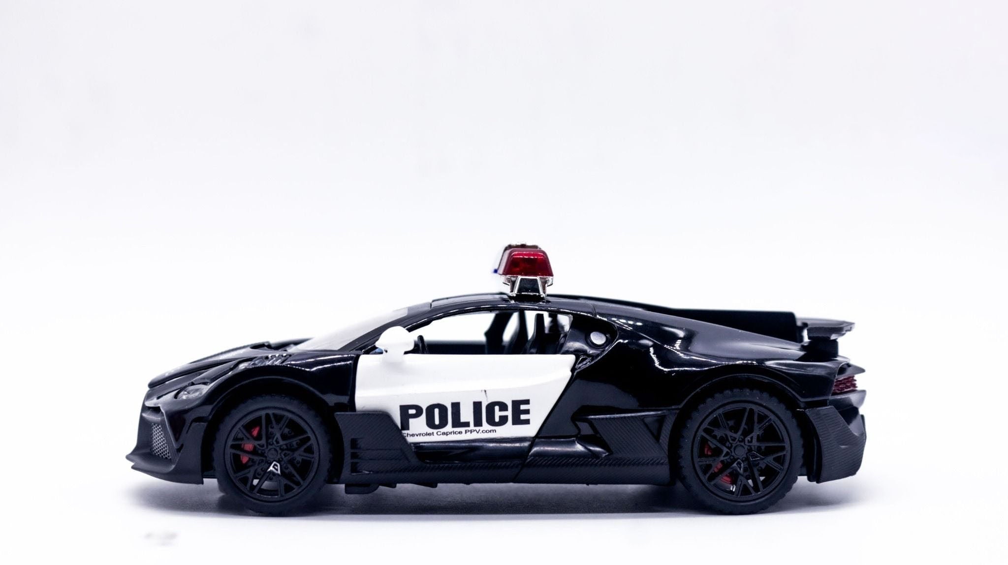 1:32 Bugatti Divo Police Diecast Car Model, Black Supercar Alloy Miniature with Opening Doors & LED Lights