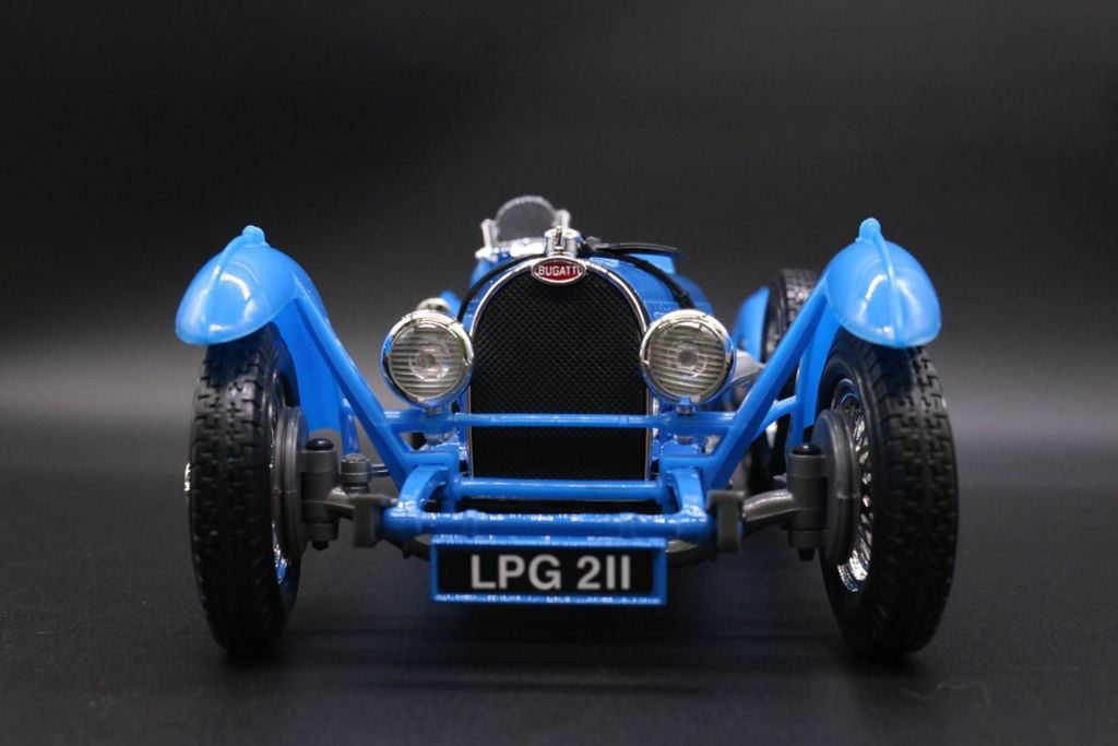 1:18 Vintage Bburago Bugatti Type 59 1934 Diecast Car Model, Classic Blue Miniature Collectible for Retro Car Enthusiasts