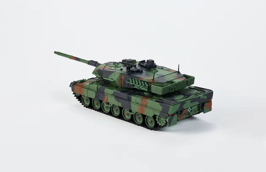 Leopard 2A6 Main Battle Tank 1:64 Diecast Model, German Army Military Tank Collectible, Detailed Camouflage Tank Scale Model for Display and Collection
