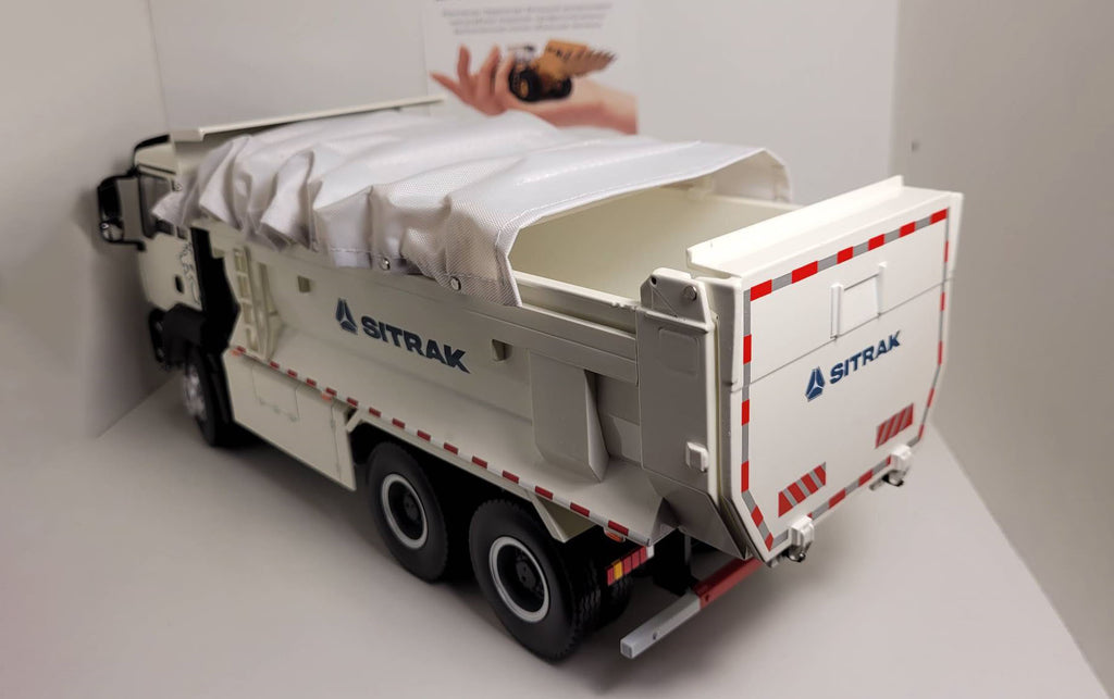 1:24 Sitrak C7H Dump Truck Diecast Model, White Construction Tipper Alloy & Plastic Miniature Collectible for Truck Fans