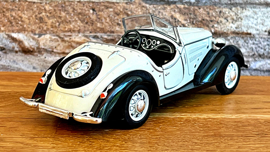 Wanderer 25 K Roadster , Diecast car, 1/32 Scale model car, Car model, old classic car, collection item, Vintage model car, 1:32 Die cast