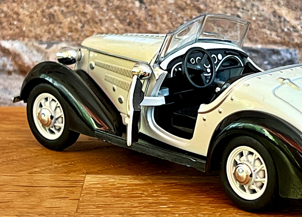 Wanderer 25 K Roadster , Diecast car, 1/32 Scale model car, Car model, old classic car, collection item, Vintage model car, 1:32 Die cast