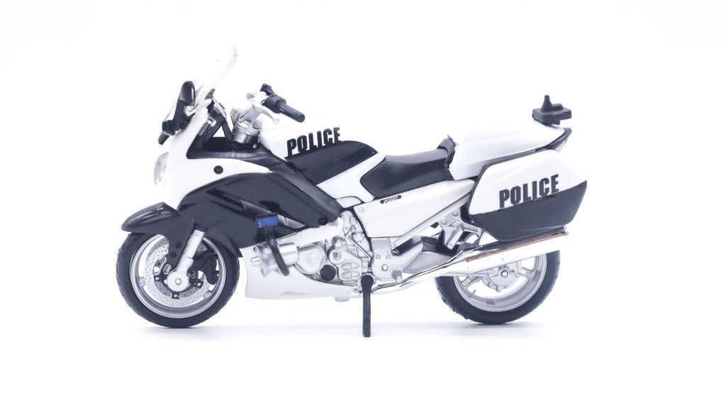 1:18 Yamaha FJR1300 Police Diecast Motorcycle Model, White Black Patrol Touring Bike Alloy & Plastic Miniature