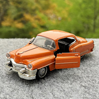 1:32 Vintage Alloy Diecast Car Model, Classic Pull, Back Mini Vehicle for Retro Car Fans