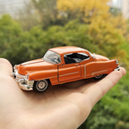 1:32 Vintage Alloy Diecast Car Model, Classic Pull, Back Mini Vehicle for Retro Car Fans